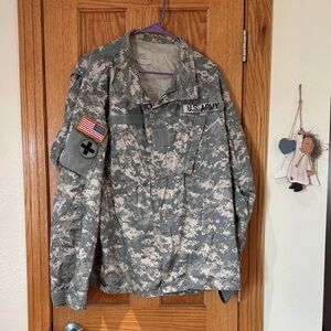 U.S. Army Digital Camo Jacket — Gray & Tan Pattern